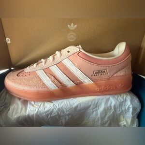 Bad Bunny Adidas Gazelle, Cabo Rojo